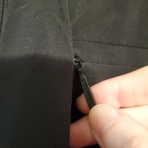 Athleta Brooklyn Ankle Pant Women's Size 10 Lightweight City Athleisure 198671 - Picture 6 of 12